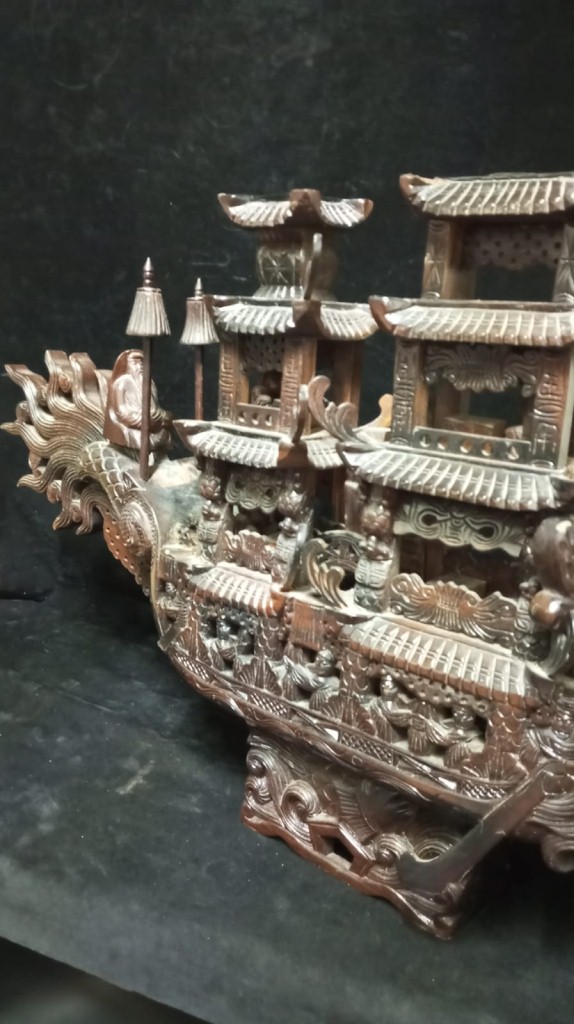 Nave Da Parata Orientale Legno