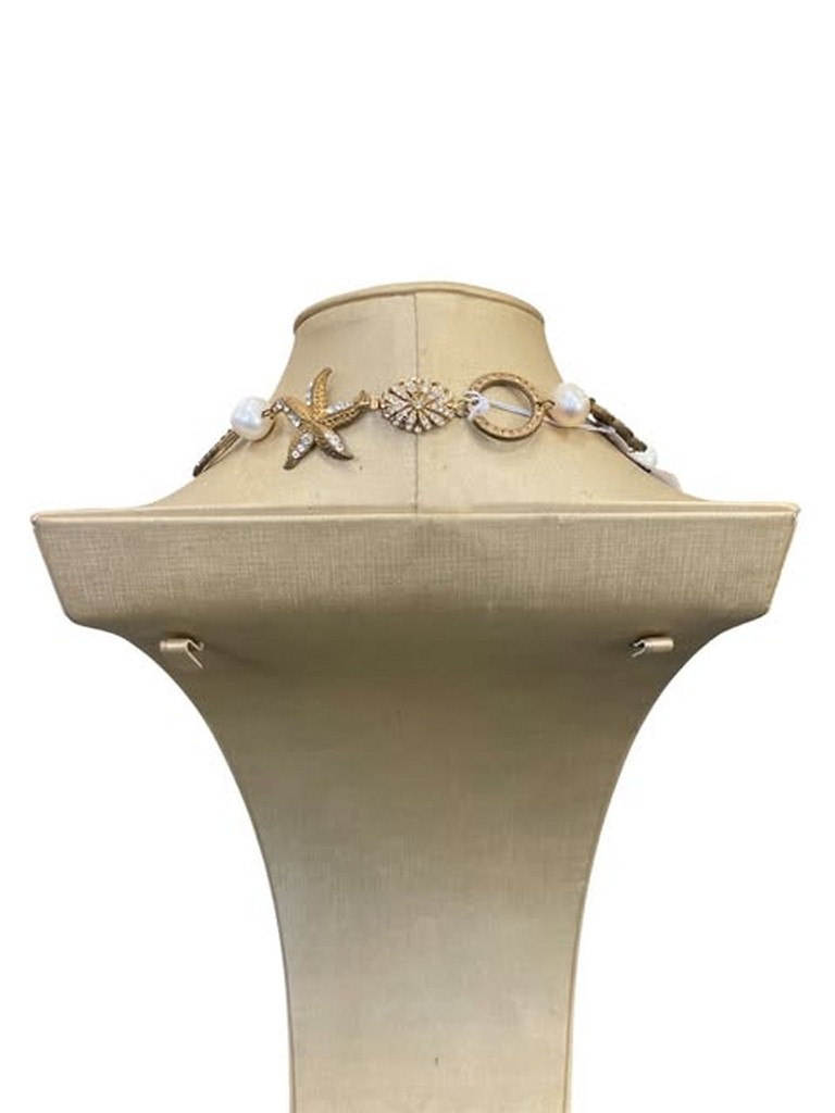 COLLANA CON CONCHIGLIE 